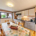 In With Garden Semesterbostad *