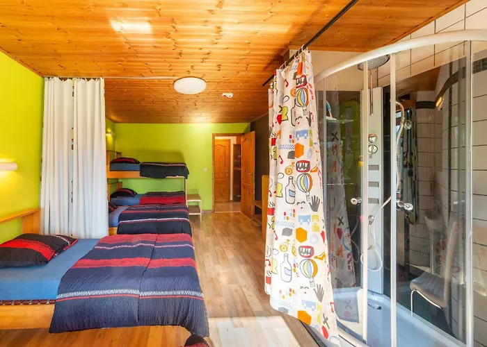 Hébergement de vacances In With Garden Montleban